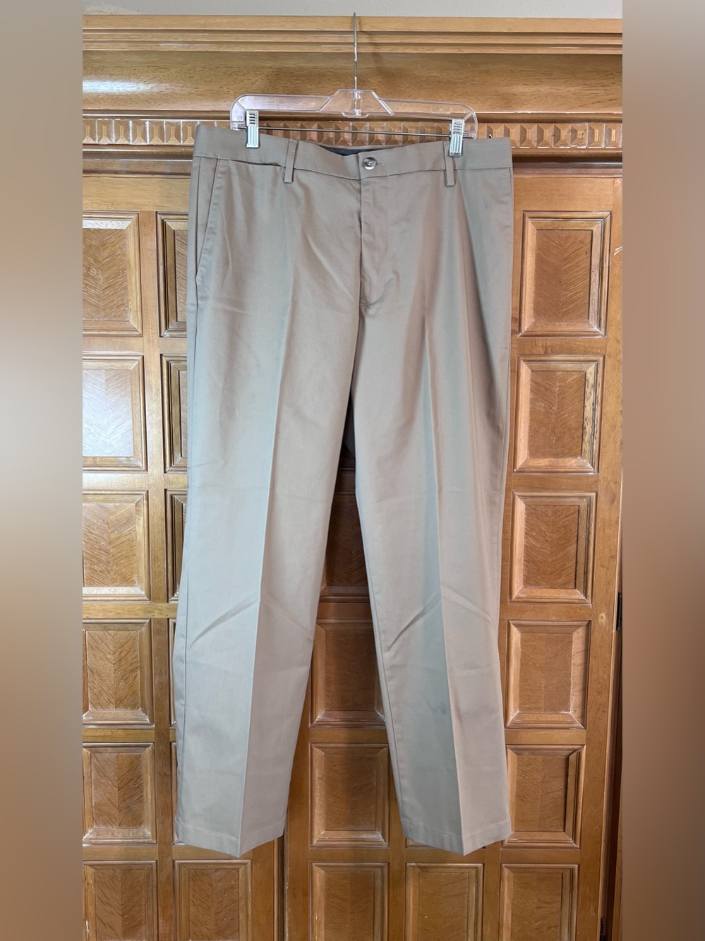 Dockers Men’s Chino Pants 36x30 Khaki Flat Front Stretch Casual Beige
